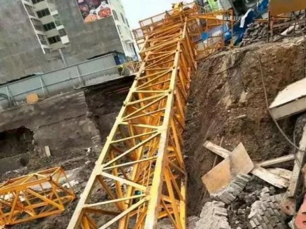 桃白下区吊车租赁电话_吊车租赁需要考虑哪些因素
